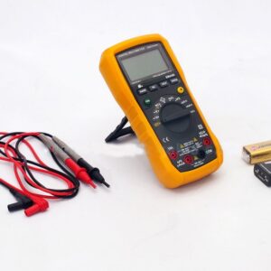 Digitálny multimeter 3