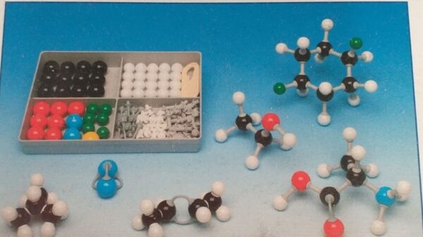 Kompaktná molekulová stavebnica- molekuly 1